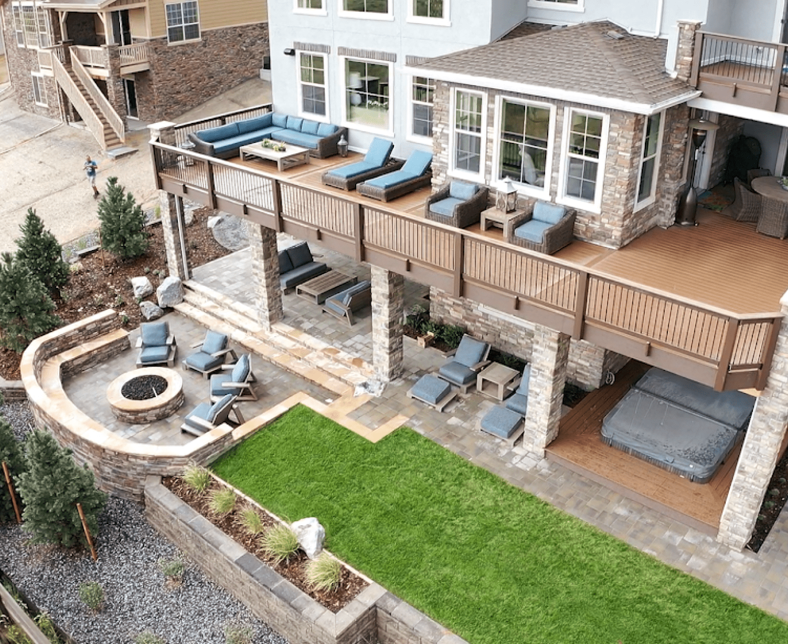 Spacious Custom Build Deck with Fire Pit