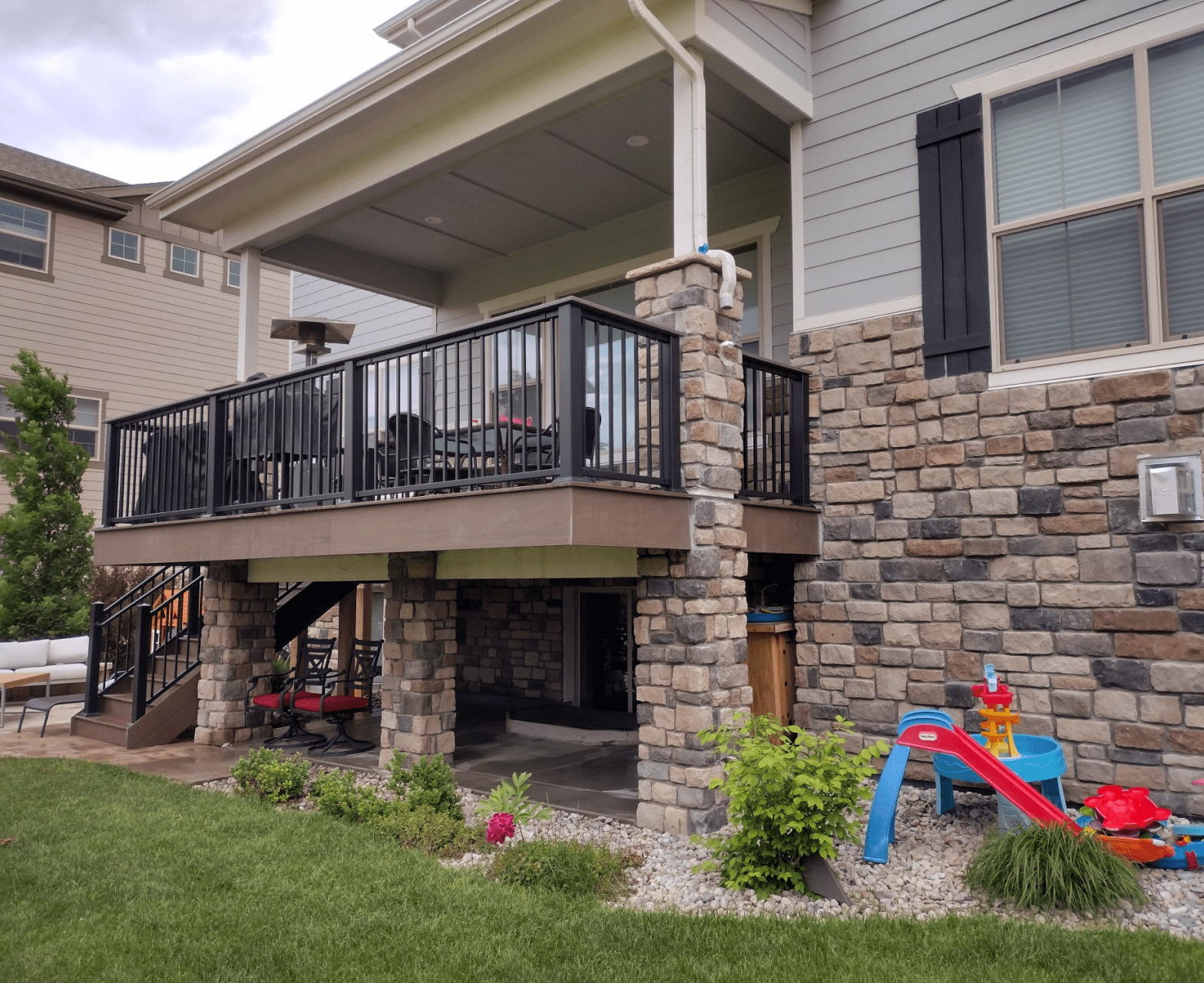 Cozy upper level deck with gourmet area