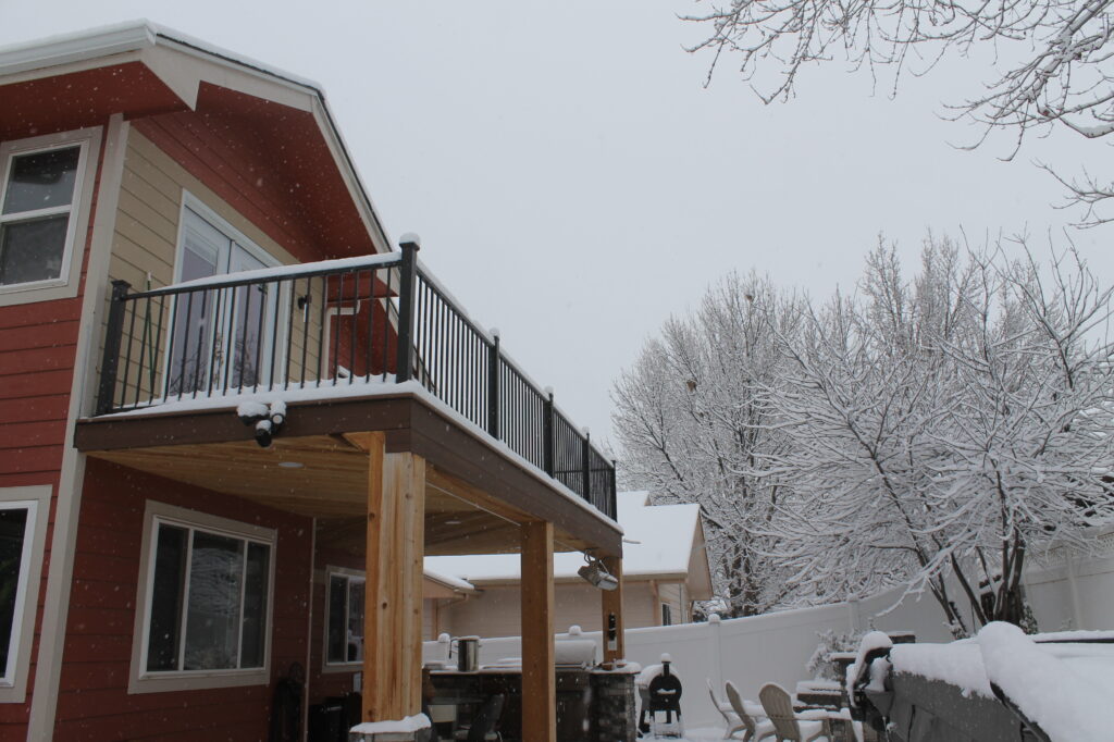 Winter deck care in Colorado: late winter tips for composite decks