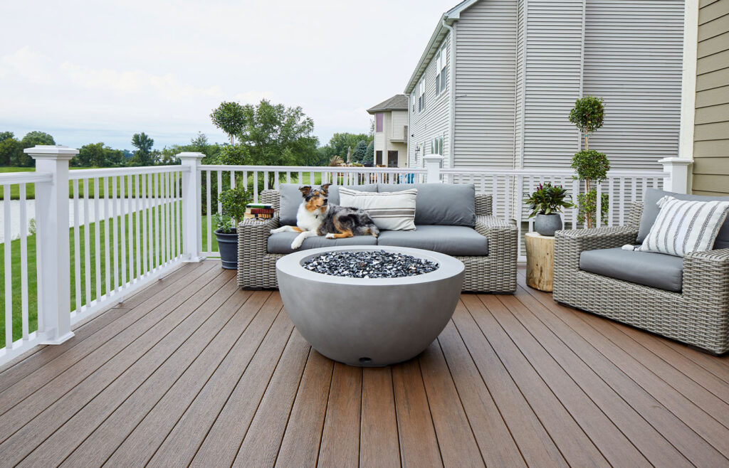 Custom deck built by Decks by Caio ready for summer season in Boulder Colorado